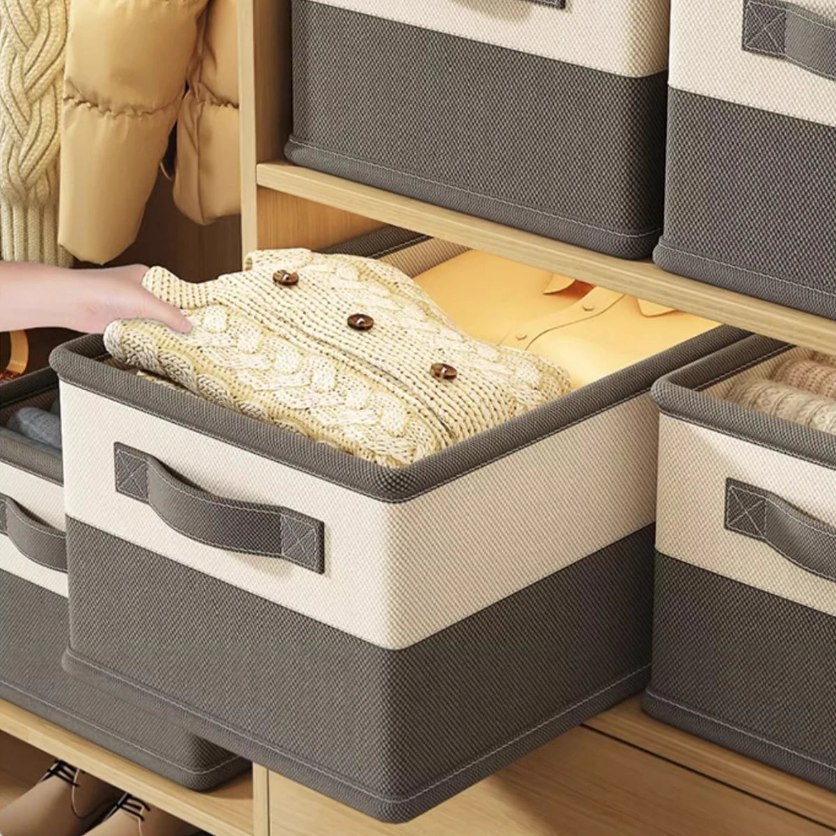 Home Storage Box for Bedding And Clothing Home Organizer with Compartments Under-Bed Storage Space Saving Clothes Organizer